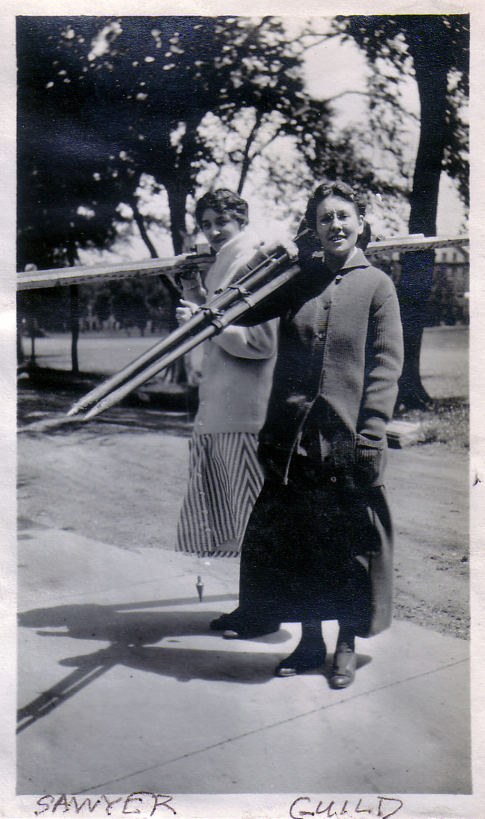 BSLA students Lois Green Guild and Gertrude E. Sawyer in second-year surveying class