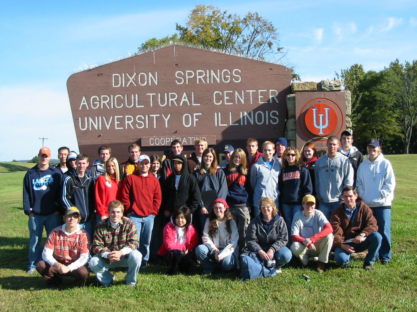 Photo of students on LA 250 field trip visit to Dixon Springs, IL