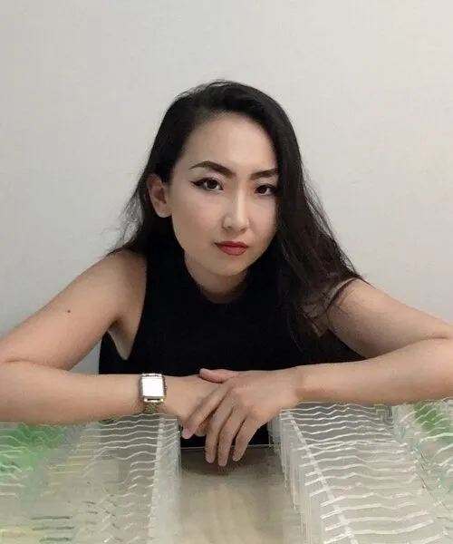 Headshot of Yvonne Gu