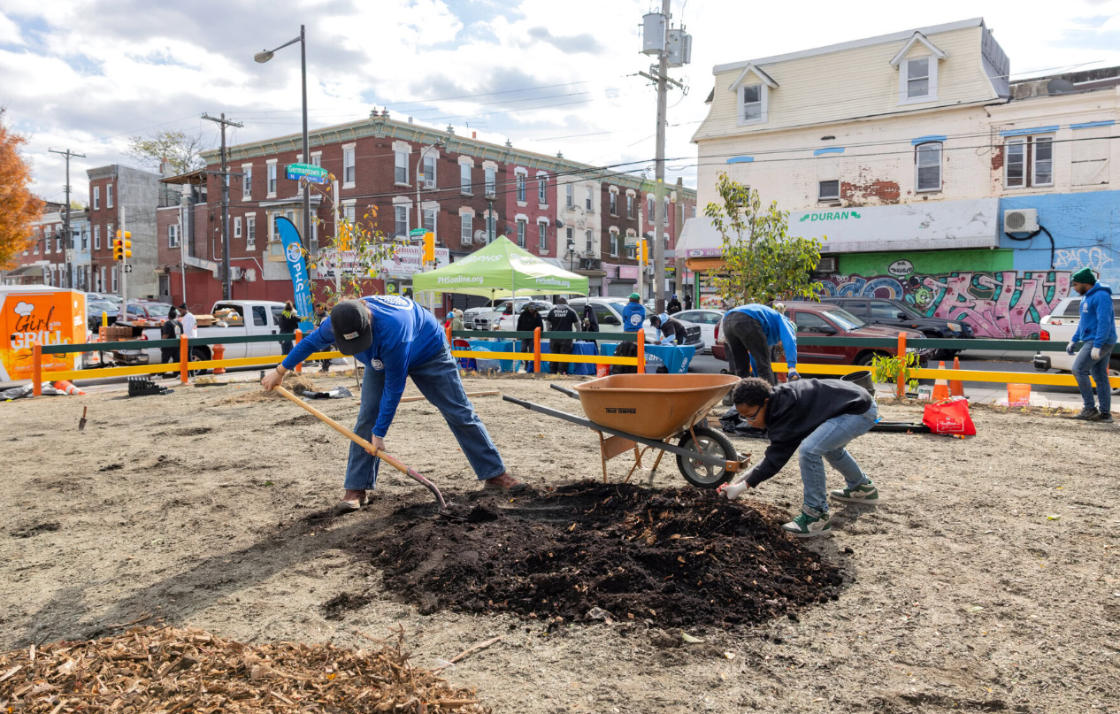 Volunteers and the LandCare team planting a pollinator garden. Courtesy of Pennsylvania Horticultural Society