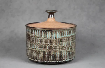 Green ceramic photo 