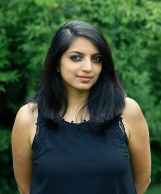 Headshot of Aneesha Dharwadker 