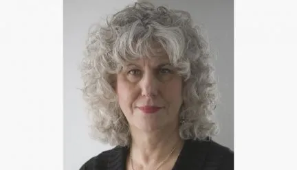 Head shot of Elizabeth Resnick