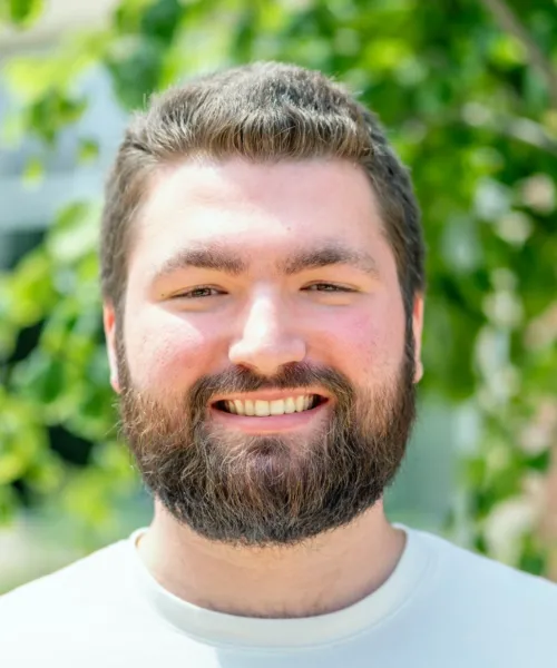 portrait of Joey Hartz smiling