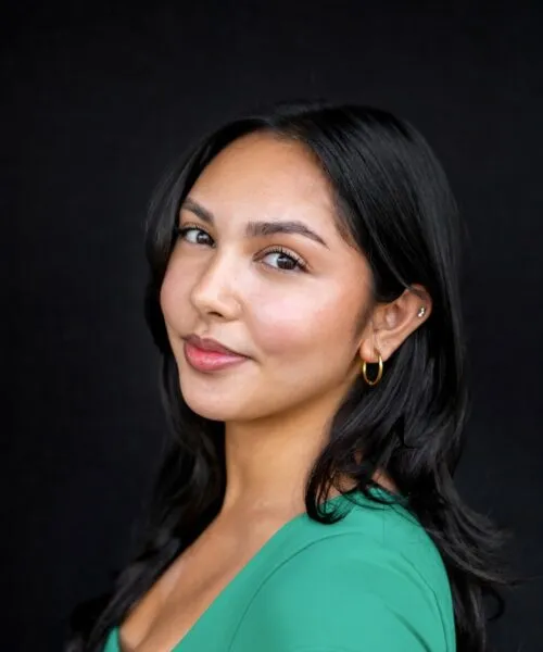 headshot of Sophia